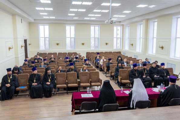Митрополит Кирилл возглавил заседание Учёного совета Казанской семинарии