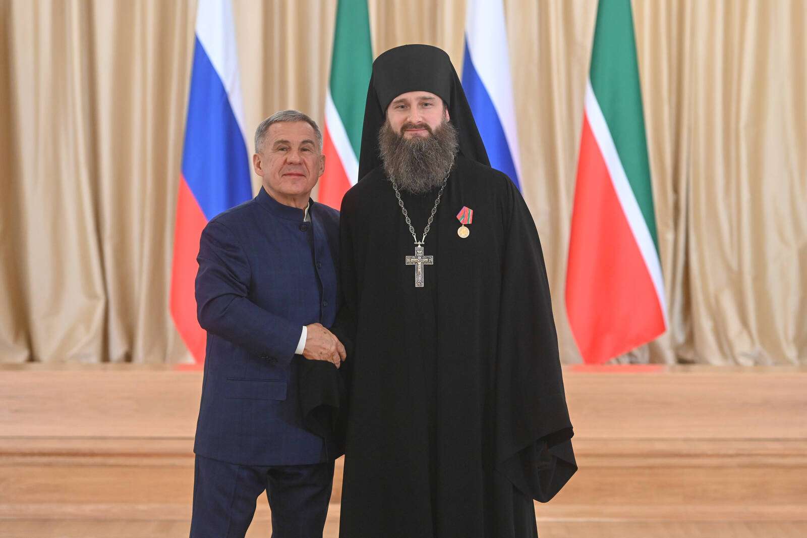Наместник Раифского монастыря удостоен государственной награды РТ