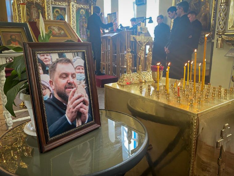 Преподаватели и студенты Казанской семинарии молитвенно почтили память диакона Димитрия Хохлова