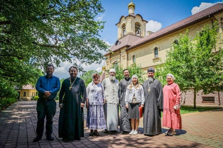 Священнослужители Татарстанской митрополии совершили Литургию в монастыре Ставропольской епархии