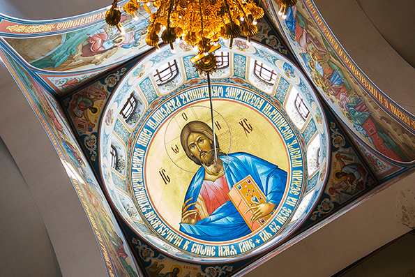 В соборе Казанской иконы Божией Матери города Альметьевска завершается роспись стен