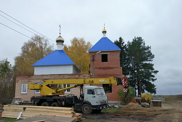 В храме села Наримановка проводятся ремонтные работы