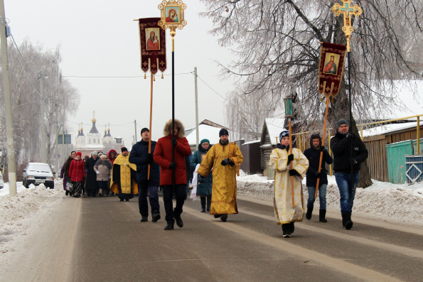 В день памяти святителя Николая Чудотворца в Лаишево состоялся городской крестный ход