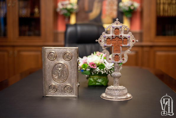 Синод Украинской Православной Церкви обратился к архипастырям, пастырям, монашествующим и верующим