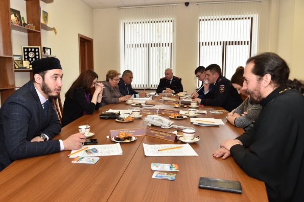 Священнослужитель Казанской епархии принял участие в горячей линии МВД РФ по РТ