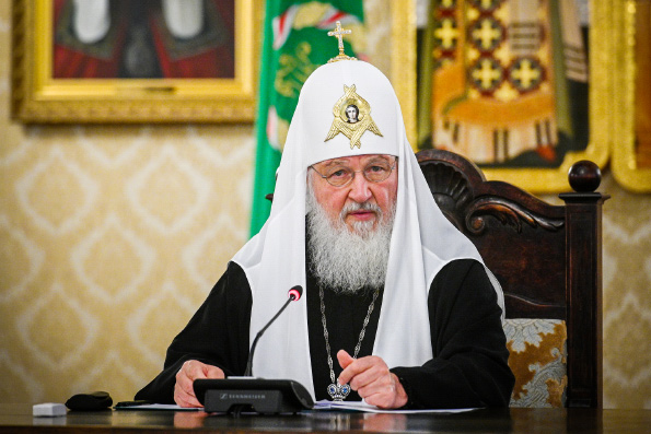 Патриарх Кирилл: Восстановление храмов следует вести таким образом, чтобы оно объединяло людей