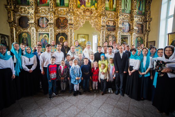 В День знаний митрополит Феофан совершил Литургию в храме при Казанской духовной семинарии