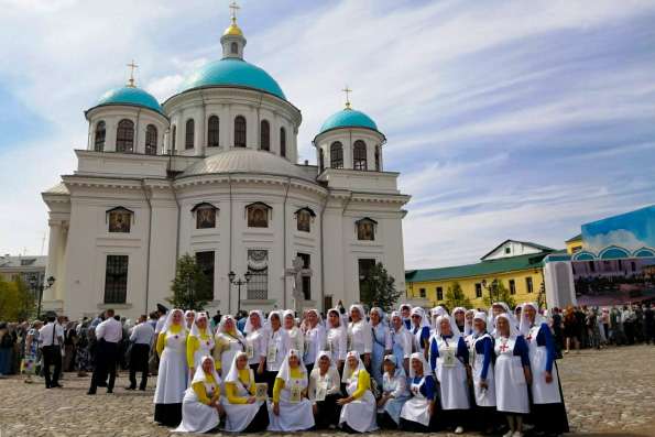 Сестры милосердия Казанской епархии приняли участие в торжествах в день освящения Казанского собора