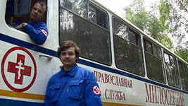 Православные организовали социальный автобус для бездомных в Петербурге