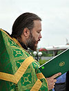 Богослужение на открытом воздухе прошло в Набережных Челнах в день Святой Троицы. 05.06.2012.