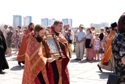 Во Владивосток доставили мощи святого князя Владимира