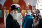 Паломники из России посетили православные храмы Китая