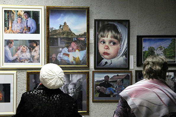 В Зеленодольске проходит фотовыставка «Верую»