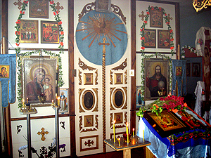 Убранство храма святителя Германа Казанского