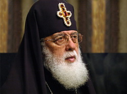 Илия II отслужил молебен в честь дня восстановления автокефалии Грузинской Православной Церкви