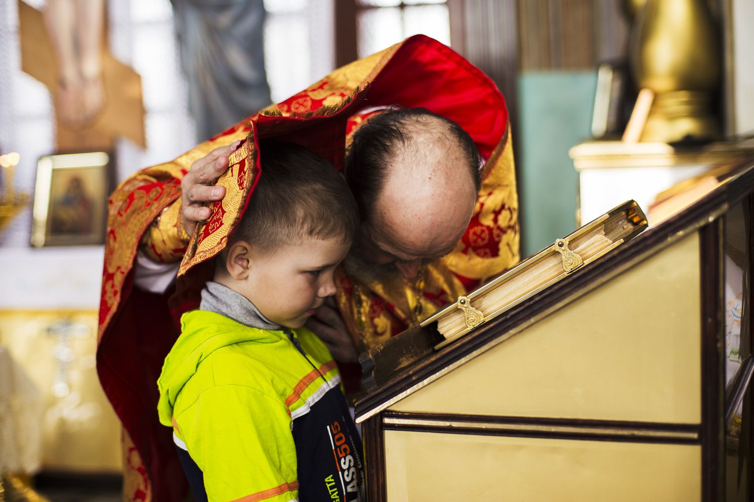 Православная жена мироносица в храме. Посещение храмов детьми Чита фото. Кухня дети церковь