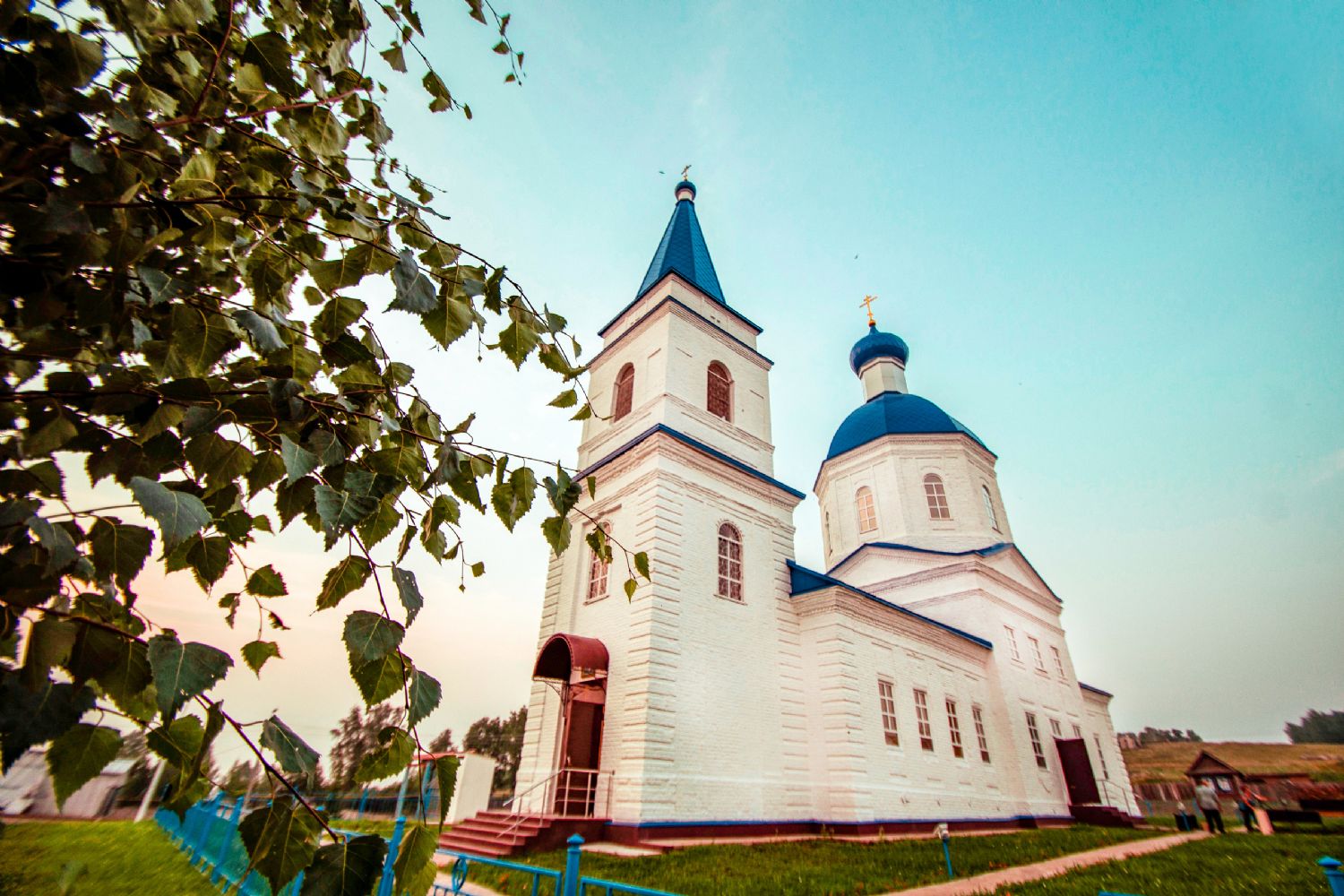 Празднование Владимирской иконе Божией Матери — престольный праздник восьми храмов Татарстанской митрополии