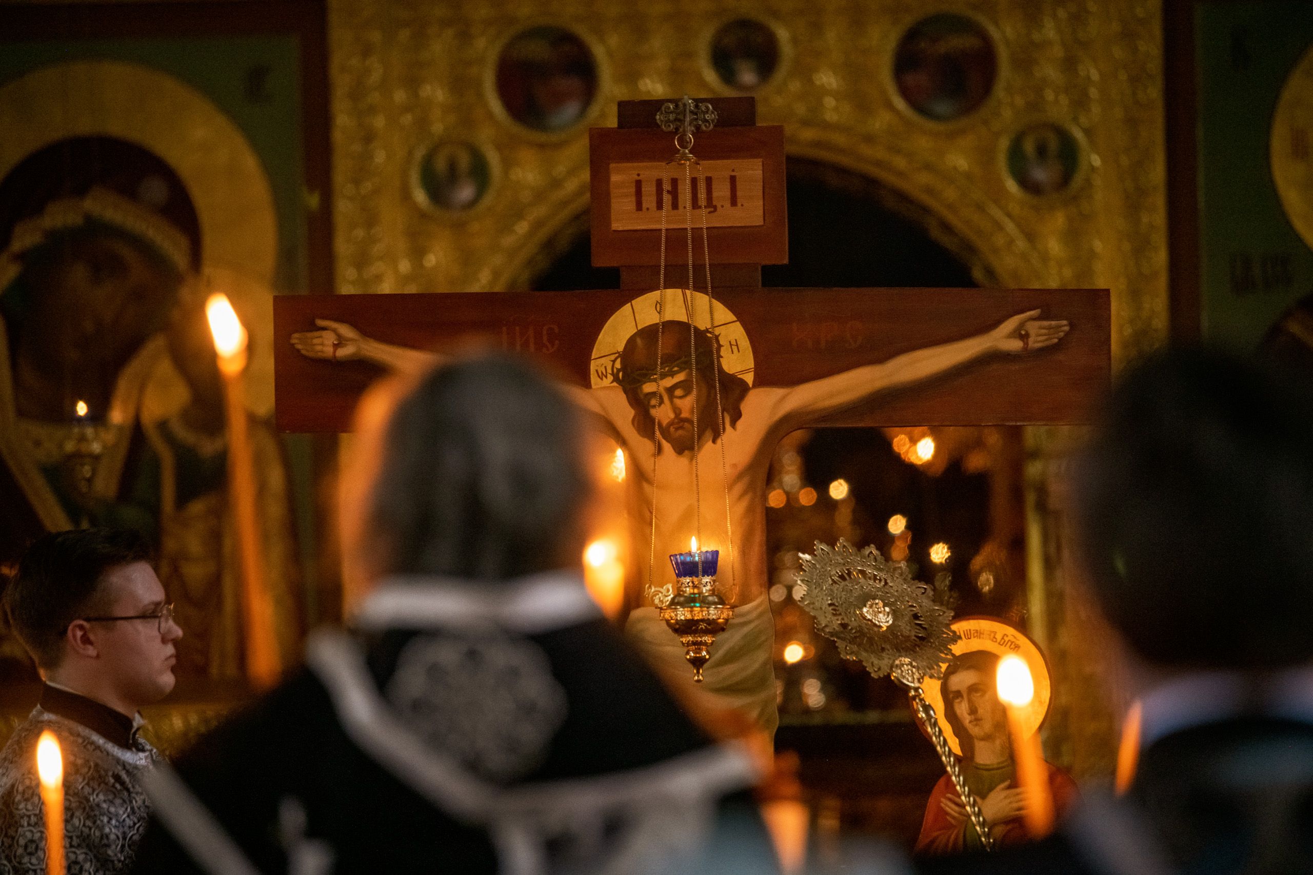 3 мая страстная пятница. Страстная пятница. Со страстной пятницей. Евангелие Благовещенского собора в Казани.