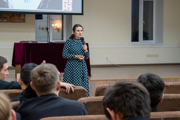 В Казанской духовной семинарии прошла лекция-беседа о семейных ценностях