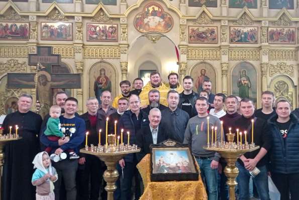 В День отца на приходах Казанской епархии прошли праздничные мероприятия