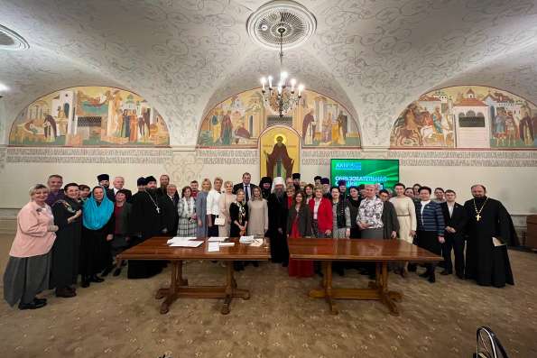 Руководитель отдела религиозного образования и катехизации Казанской епархии посетил образовательную секцию Всемирного Русского Народного Собора