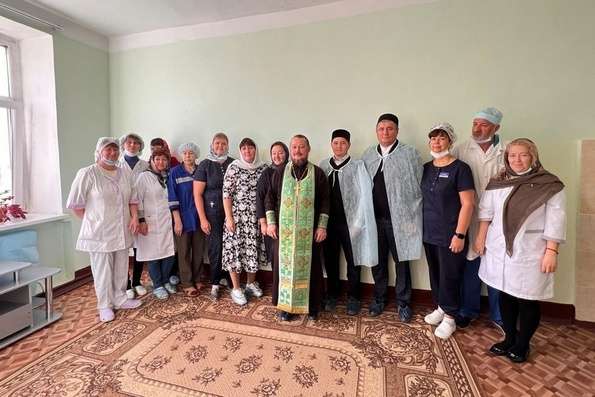 В центральной районной больнице Алькеевского района открылась молебная комната