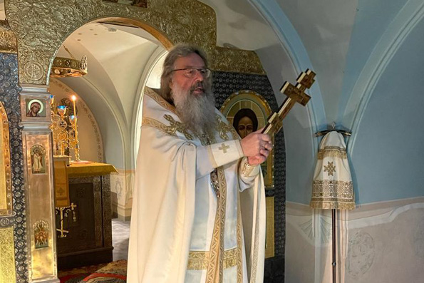 В день рождения великой княгини Елисаветы митрополит Кирилл совершил Литургию в Пещерном храме Казанского собора