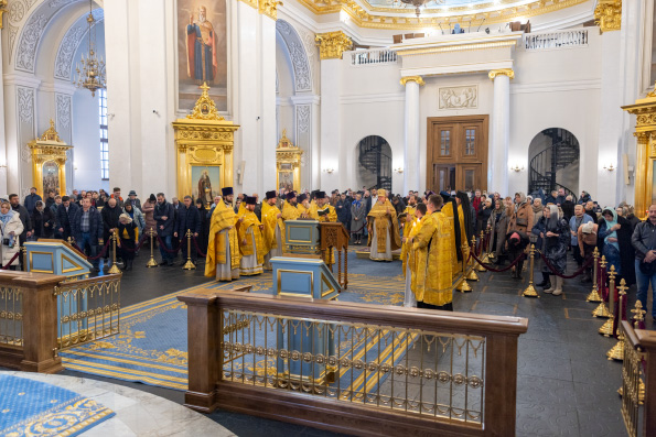 Во вторую годовщину преставления митрополита Феофана (Ашуркова) в Казанском Богородицком монастыре состоялись заупокойные богослужения