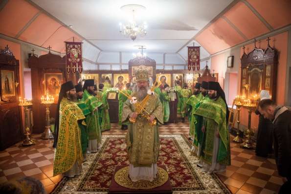 В день памяти преподобного Гавриила (Ургебадзе) митрополит Кирилл совершил Литургию в Кизическом монастыре