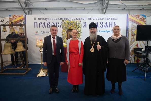 Митрополит Кирилл посетил открытие выставки-ярмарки «Православная Казань»