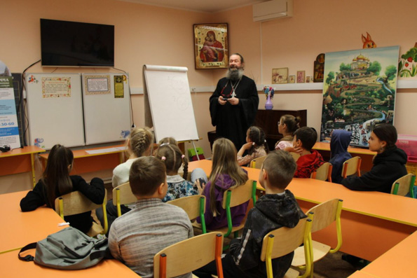 Для воскресных школ III Казанского округа была организована лекция по профилактике зависимостей
