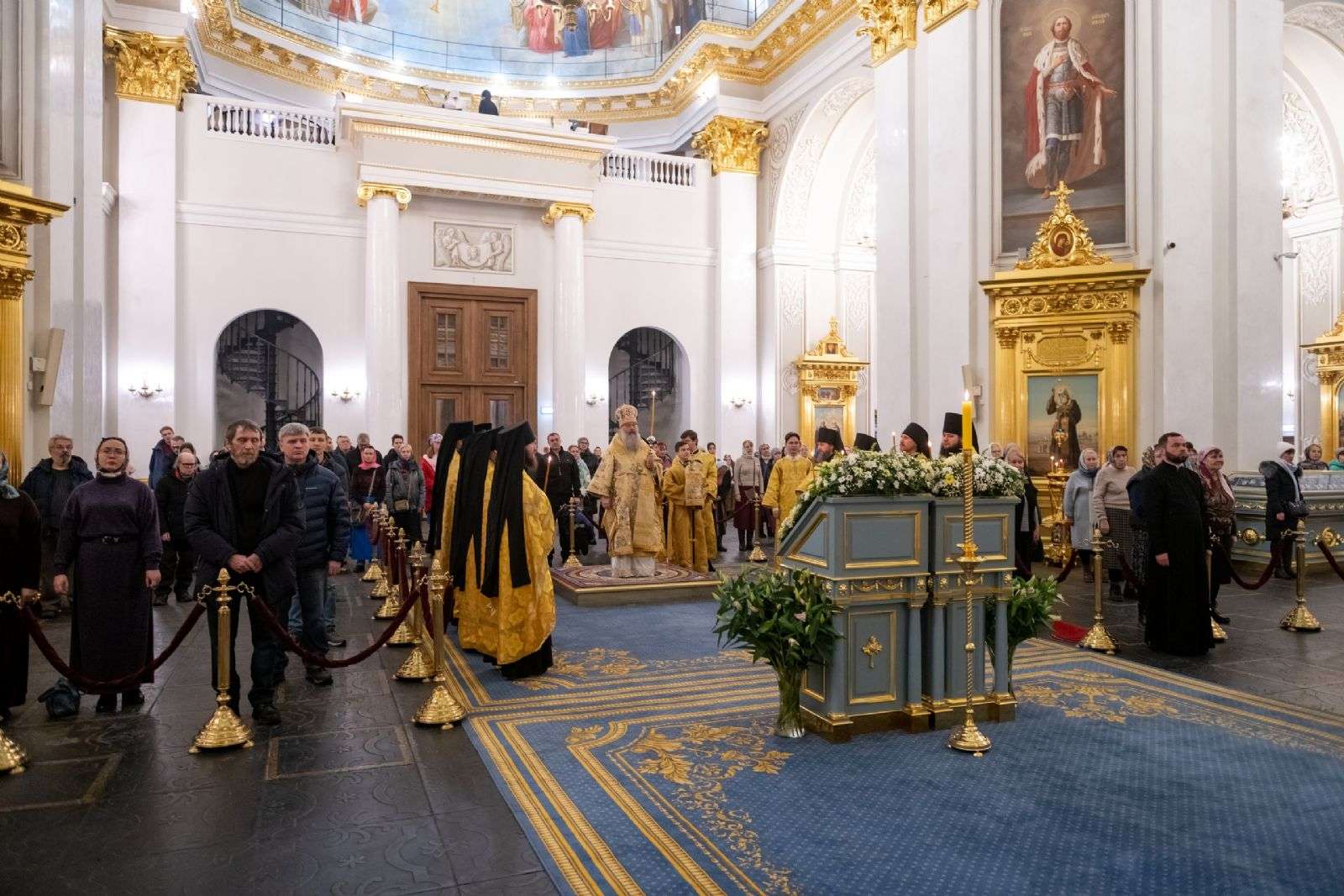 В канун Недели 27-й по Пятидесятнице митрополит Кирилл совершил всенощное бдение в Казанском кафедральном соборе
