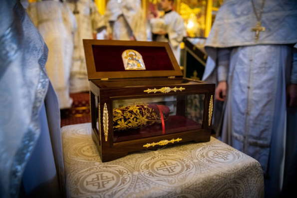 В день памяти святителя Спиридона Тримифунтского верующие смогут помолиться у ковчегов с башмачками от мощей святого в Казанском соборе и в Духосошественском храме Казани