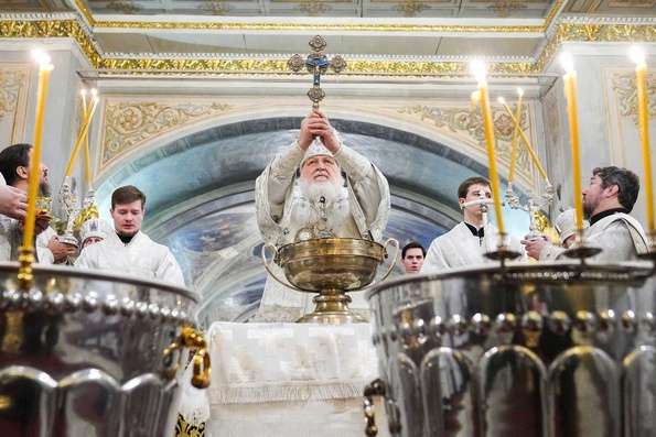 Патриарх Кирилл призвал молиться о том, чтобы человечество осознало свою взаимозависимость