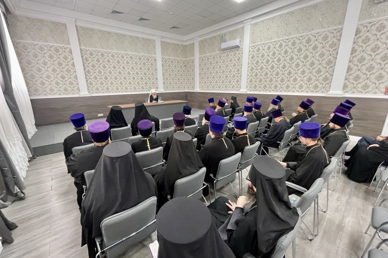 Митрополит Кирилл возглавил расширенное заседание Епархиального совета Казанской епархии