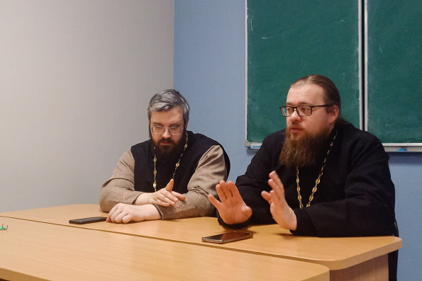 В КФУ состоялась встреча со священниками Казанской епархии