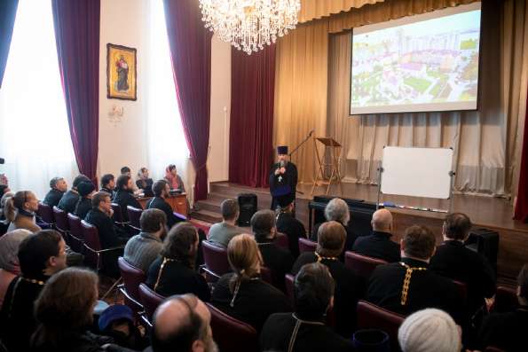 В столице Татарстана открылся двухдневный научно-практический семинар «Организация и развитие приходской жизни»
