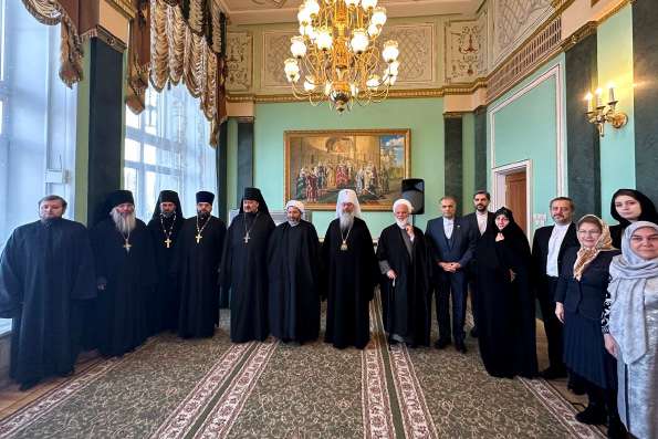 Митрополит Кирилл принял участие в заседании Совместной российско-иранской комиссии по диалогу «Православие-Ислам»