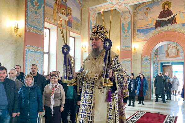Епископ Чистопольский и Нижнекамский Пахомий совершил первый визит в Нижнекамск