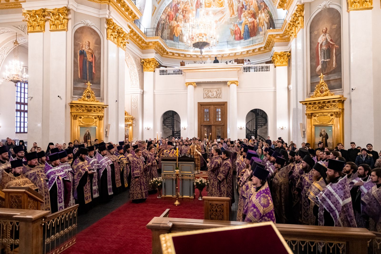 Глава Татарстанской митрополии совершил в Казанском соборе чин Торжества Православия
