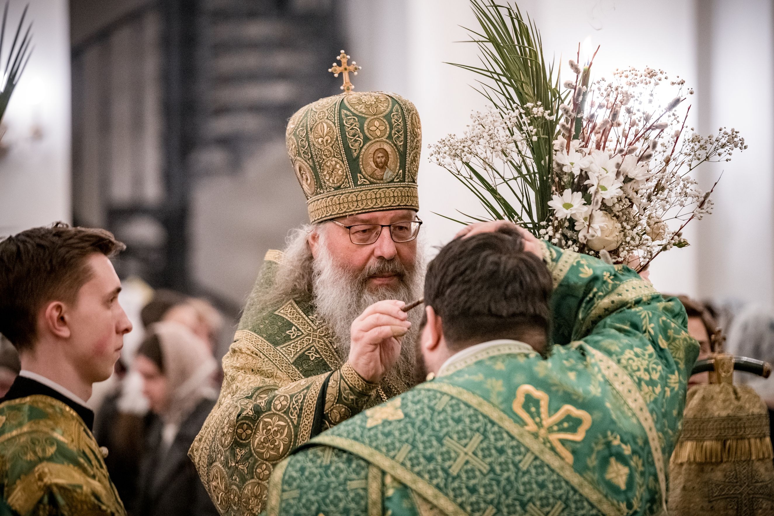 Сегодня божественный праздник в россии. С Вербным воскресеньем православные. Вербное воскресенье литургия.