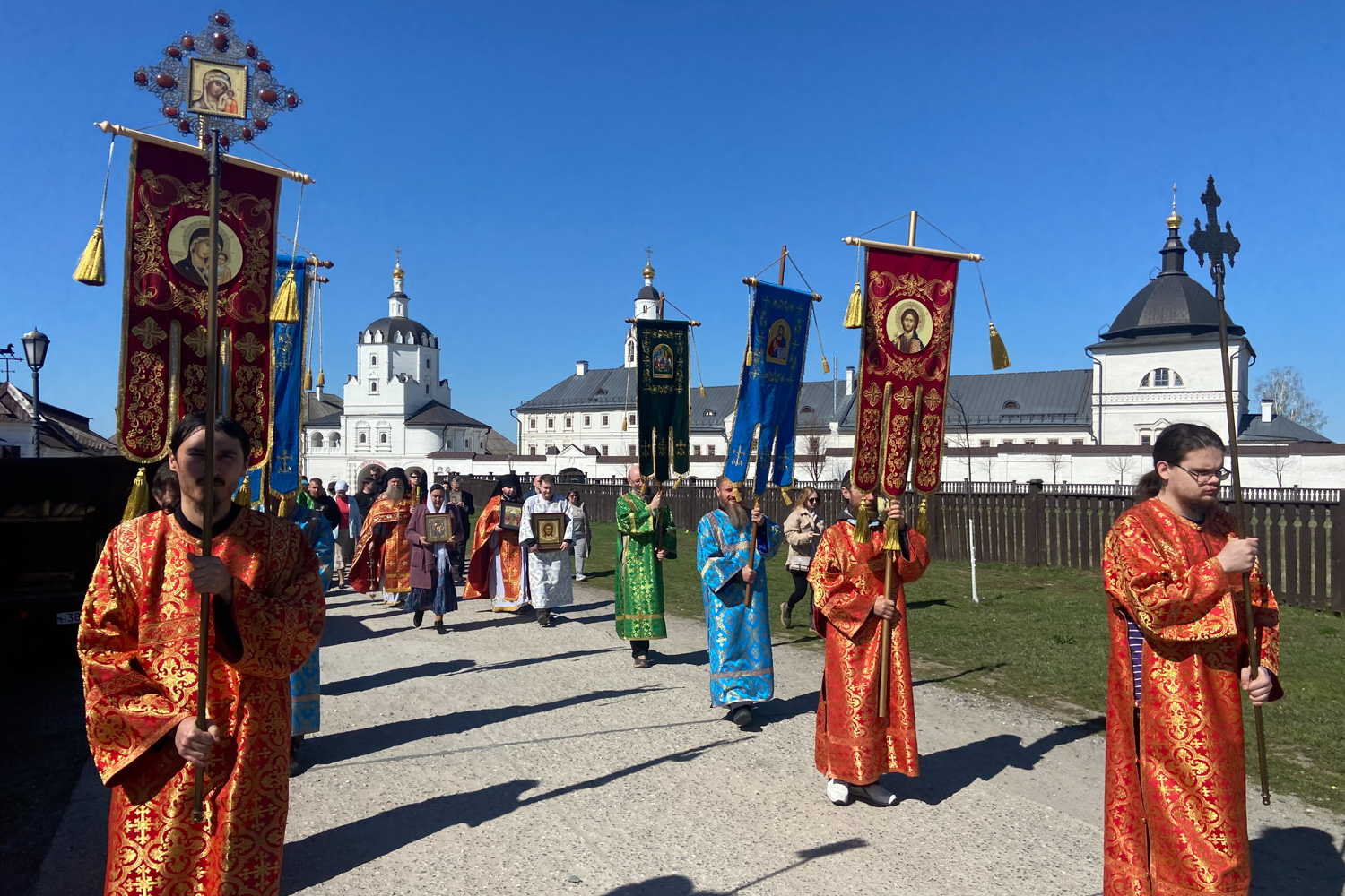 В праздник Антипасхи в Свияжске состоялся традиционный крестный ход  