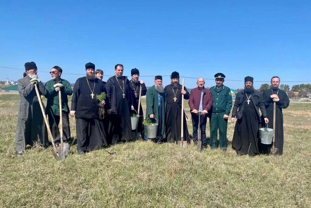 Священнослужители Чистопольской епархии приняли участие в акции «Сад памяти»