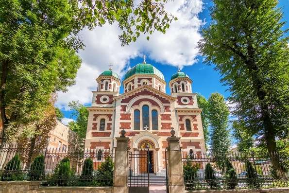 Раскольники захватили во Львове кафедральный собор Украинской Православной Церкви