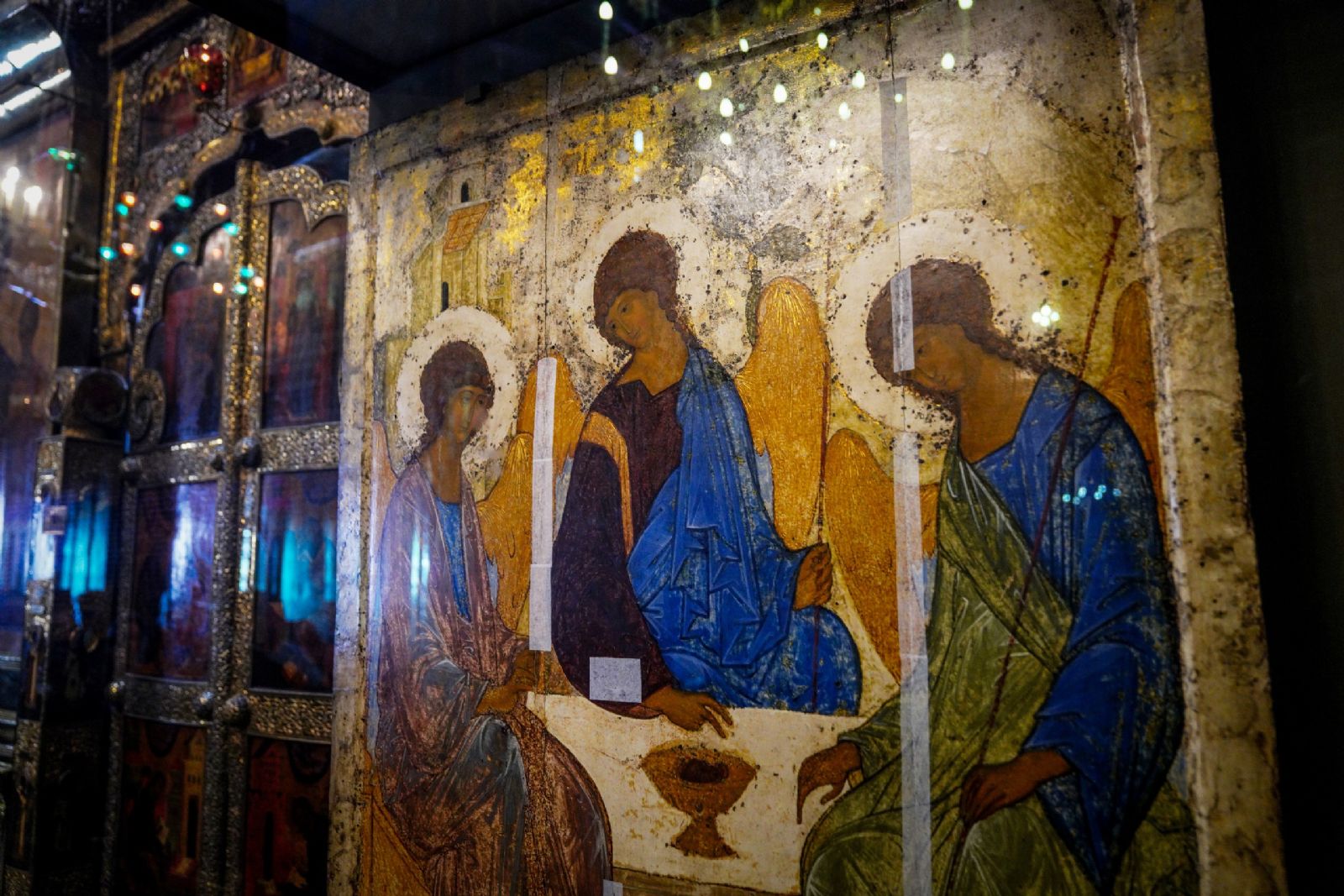 Икону преподобного Андрея Рублева «Троица» вернули Церкви