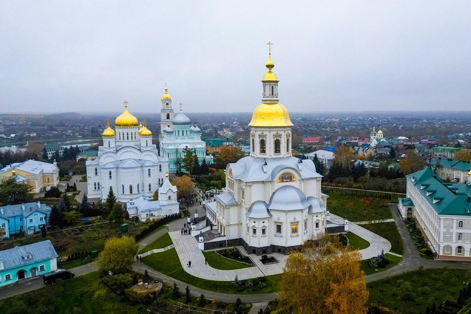 Паломническая служба Казанской епархии организует поездку в Серафимо-Дивеевский монастырь на праздник Святой Троицы