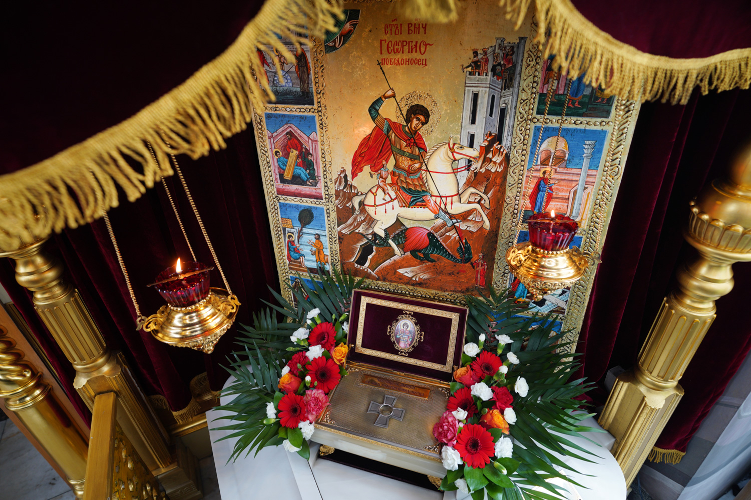 Всероссийский молебен о Победе и принесение мощей великомученика Георгия Победоносца в города России