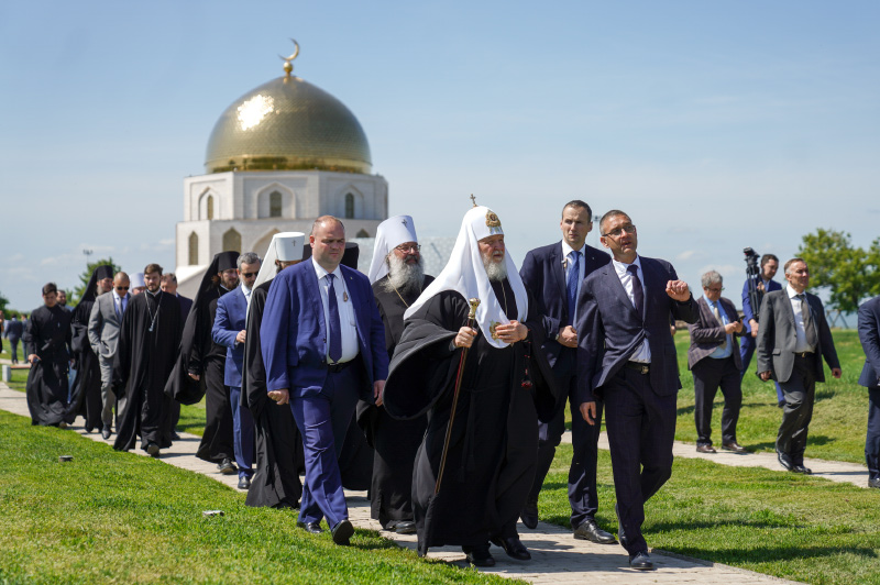 Святейший Патриарх Кирилл посетил Болгарский архитектурно-исторический музей-заповедник