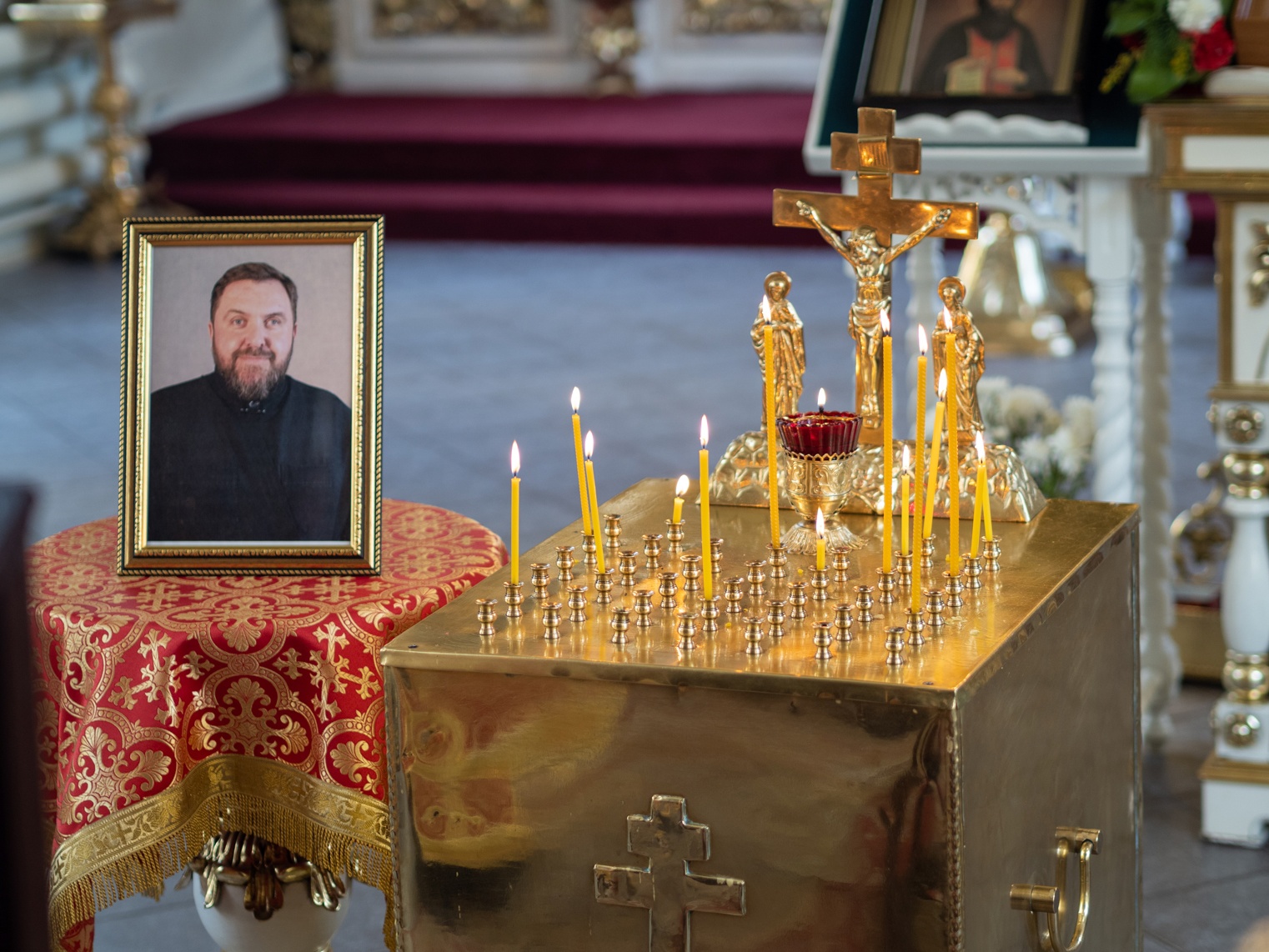 Преподаватели и студенты Казанской семинарии молитвенно почтили память диакона Димитрия Хохлова