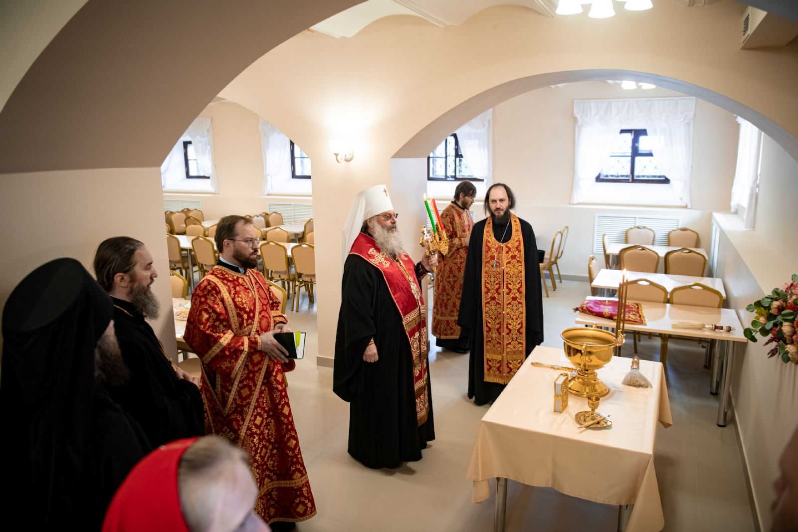 Митрополит Кирилл освятил новую паломническую трапезную в Казанском Богородицком монастыре